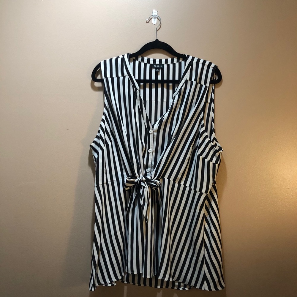 Black and white striped sleeveless blouse